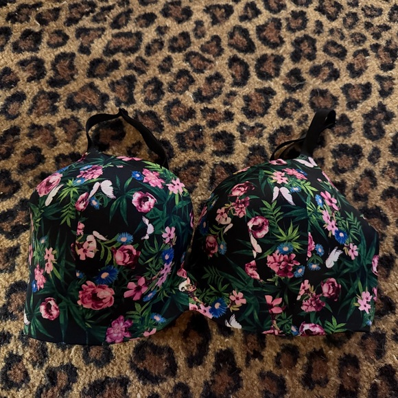 Victoria's Secret Other - Victoria's Secret Floral Black Bra